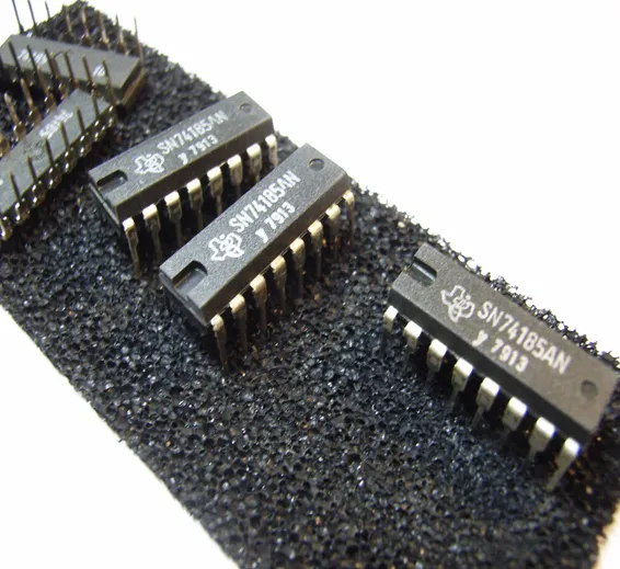 SN 74185 an Texas Instruments Binary-to-bcd Converter Dip 16