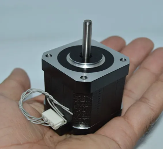 USED NEMA 17 4.2 kg-cm Stepper Motor For CNC And 3D Printer