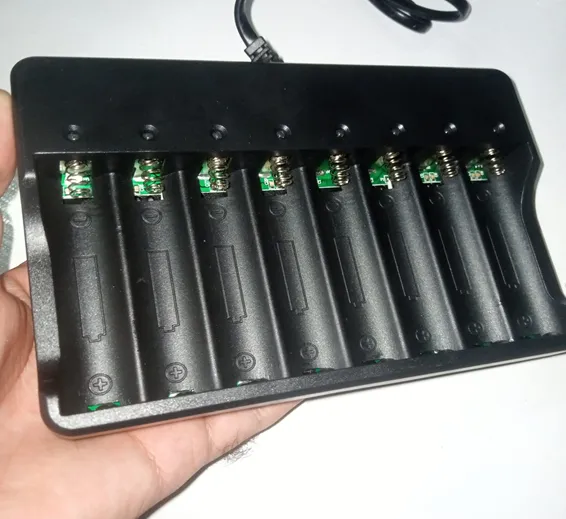 8 Slot 18650 Charger Li Ion Battery Charger 220v Input